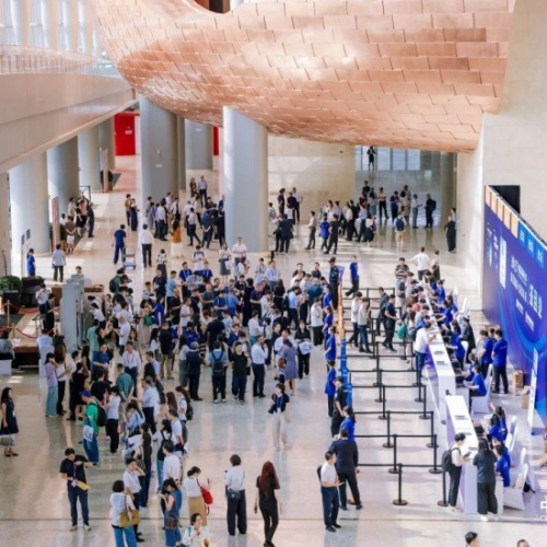 中企集团参展2025中国互联网大会，携多项技术成果呈现“未来企业数智化服务力”