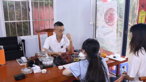 语通中外助振兴，青春建功“百千万”：广州大学外国语学院以语言之力绘就连樟新篇(图15)