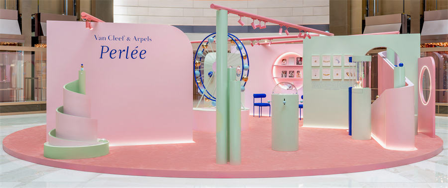 Van Cleef &Arpels梵克雅宝于上海港汇恒隆广场呈现Perlée限时体验空间