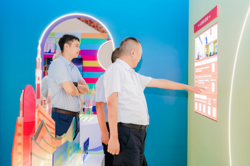 “三个中心 一个高地——服务国家战略 赋能香港未来”  巡回展览（天津站）隆重登场