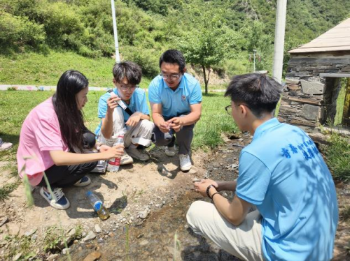 测水架桥育新苗 兰州工业学院土木学子甘南践行青年担当