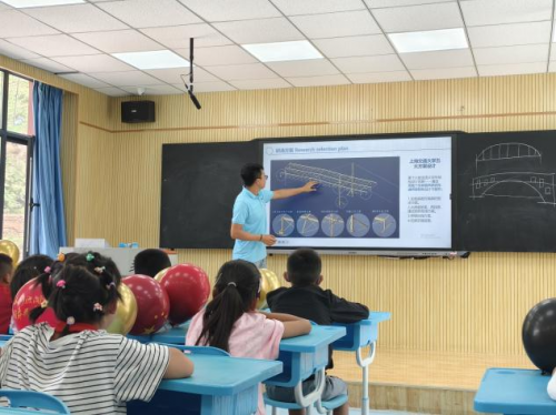 测水架桥育新苗 兰州工业学院土木学子甘南践行青年担当