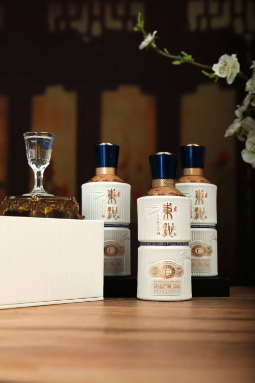 酱香新贵，赤水河畔的东方诗韵：东沁酒业