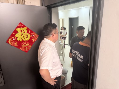 数字赋能乡村振兴现场优化服务流程---咸宁联通崇阳分公司总经理深入一线办实事