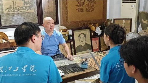 舒韵非遗寻踪，青春筑梦传承——皖江工学院赴六安市舒城文化之约开展暑期实践活动