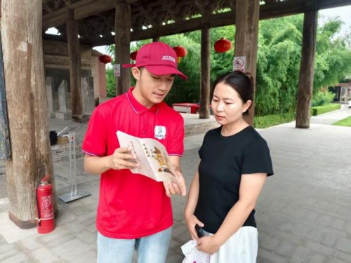 乡音·鼓韵·心声:鼓韵薪火社万荣花鼓非遗传习暨暖心服务纪实
