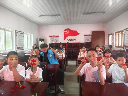 青春力量赋能乡村，教育产业共绘振兴——机械工程学院学子赴南陵龙山村