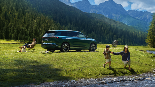 双雄争霸:eπ008 vs C16,谁能赢得家庭出行桂冠? 最新资讯 第6张-湘车网xiangauto.com/ 双雄争霸:eπ008 vs C16,谁能赢得家庭出行桂冠? 最新资讯 第6张