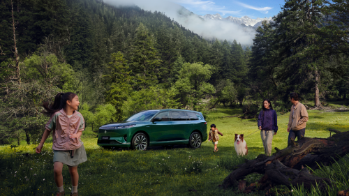 双雄争霸:eπ008 vs C16,谁能赢得家庭出行桂冠? 最新资讯 第8张-湘车网xiangauto.com/ 双雄争霸:eπ008 vs C16,谁能赢得家庭出行桂冠? 最新资讯 第8张