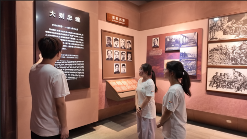 湖北大学材料学院“材聚红安”实践团队  ——从红色沃土到非遗工坊，解码茶乡里的振兴之路(图1)