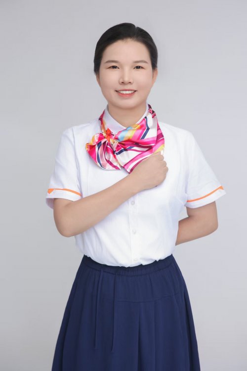 客服界“六边形战士”刘兰英：27年坚守，在平凡岗位书写不凡传奇