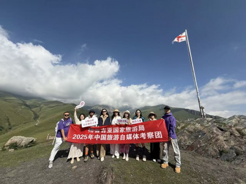 新闻联播关注！列车巡检 效率翻倍，这位节卡机器人同志竟能在1小时点检万余项点？