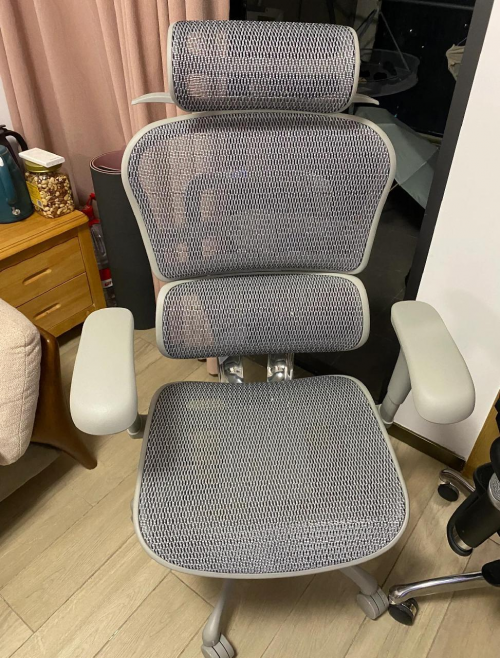 夏草木、网易严选、西昊人体工学椅可以选吗？如何选？三大爆款测评battle