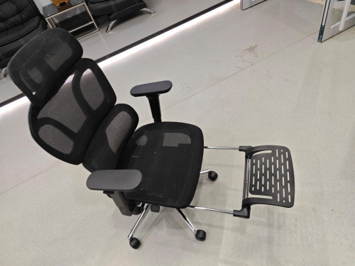 夏草木、网易严选、西昊人体工学椅可以选吗？如何选？三大爆款测评battle