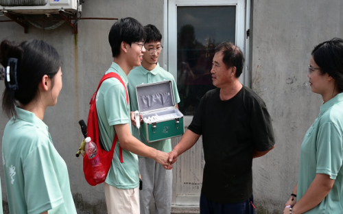 政校协同赋力乡村振兴 奶业实践书写青春答卷：青岛市动物疫病预防控制中心与青岛农业大学打造的牛产业服务团联合共同体暑期服务​(图4)