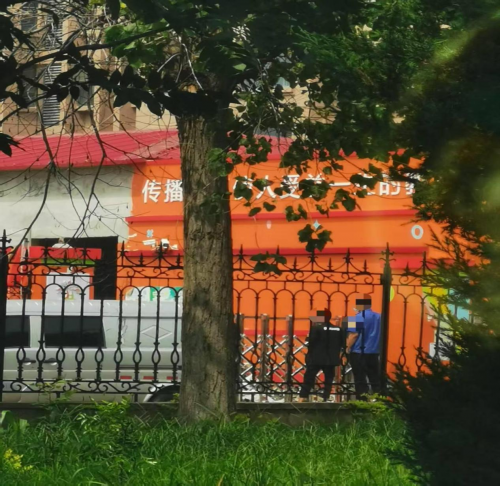 静湖花园幼儿园：在规范与争议间，盼给童心一份安心