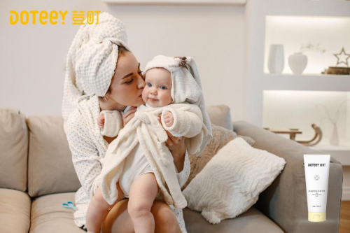 守护宝宝娇嫩肌！荳町婴童保湿滋润精华霜：即时舒缓泛红，重建肌肤防护盾