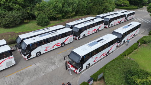 国宾礼遇！中旅交通携苏州金龙新V系重塑高端出行新标杆