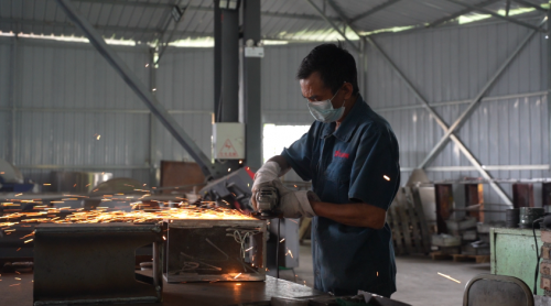 “泸州铁娘子”掌舵精细化管理,铸就“泸州制造”速度(图4) “泸州铁娘子”掌舵精细化管理,铸就“泸州制造”速度(图4)