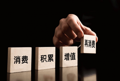 传统电商的破局之路：以卢洪波与三牛汇选为例的创新探索