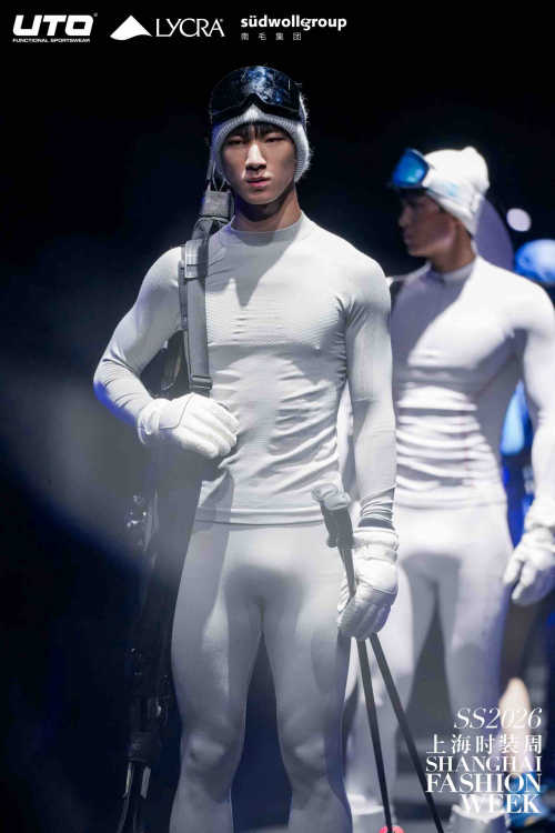 从赛场到秀场:UTO悠途以时装周首秀诠释“户外贴身第一层”的无界新章 从赛场到秀场:UTO悠途以时装周首秀诠释“户外贴身第一层”的无界新章