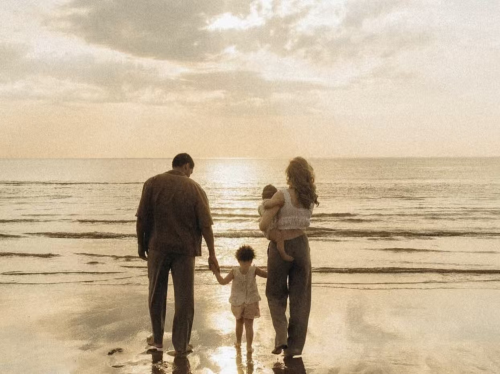 面对青春期的成长，东方壹心告诉家长们怎么做？