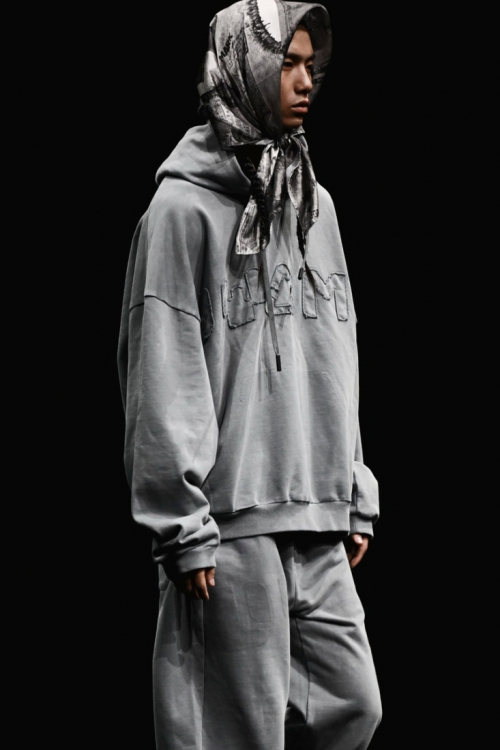 以虎鲸精神拓界深潜，共赴绿色未来