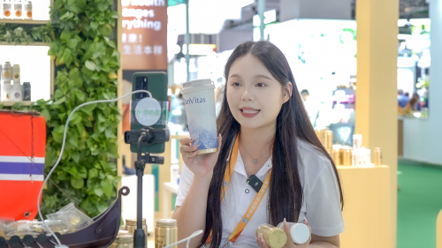 纯净北欧健康邀约｜丹维斯亮相2025年进博会