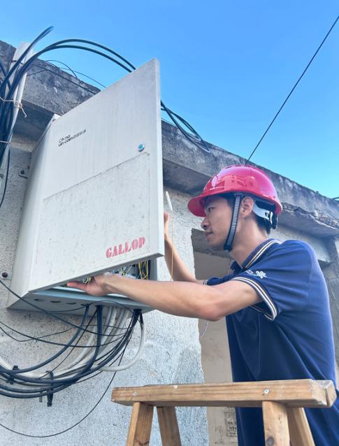 急用户之所急保障安心用网-记黄冈联通公司智家工程师王成