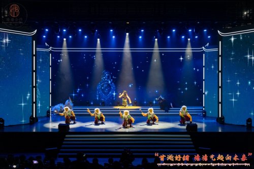 理塘县藏戏团亮相杭州大剧院 “遇见非遗 戏漫塘塘”共谱文化交融曲