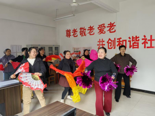 龙馨文化书院欢声笑语乐不停  居民“秀”出多彩文化生活