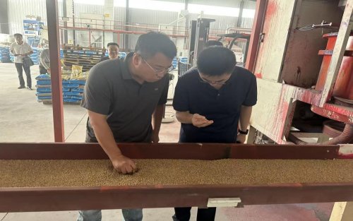 【道德榜样在行动】以种业兴农之笔  绘立德树人新卷