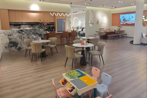 东宝床垫“智造+服务”,突破家具商场流量困局