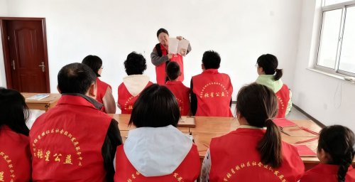 “护苗·绿书签”共赴绿色阅读之约共筑文化纯净家园