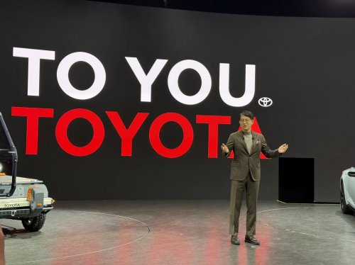 佐藤恒治初印象:高领衫、发烧友与信任先生