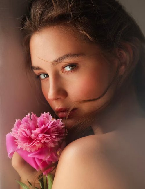 泛紅反復難根治？東方佰麗褪紅筑牢肌膚防護墻