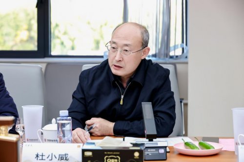 葵花酒業(yè)「問東方」獲酒協(xié)首肯，泰斗天團(tuán)為何集體為「問東方」站臺(tái)？