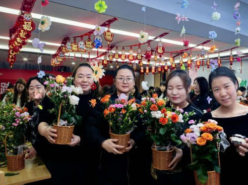 中国人寿财险兰州中支“为女性幸福”保险活动