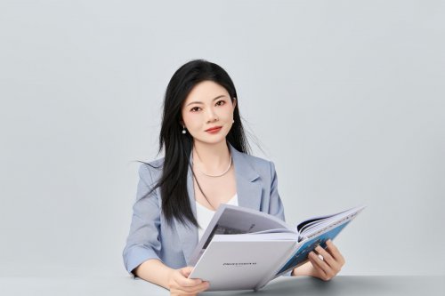 成都李瑞萱医生跻身金刀赛总决赛，展现眼部年轻化技术新高度