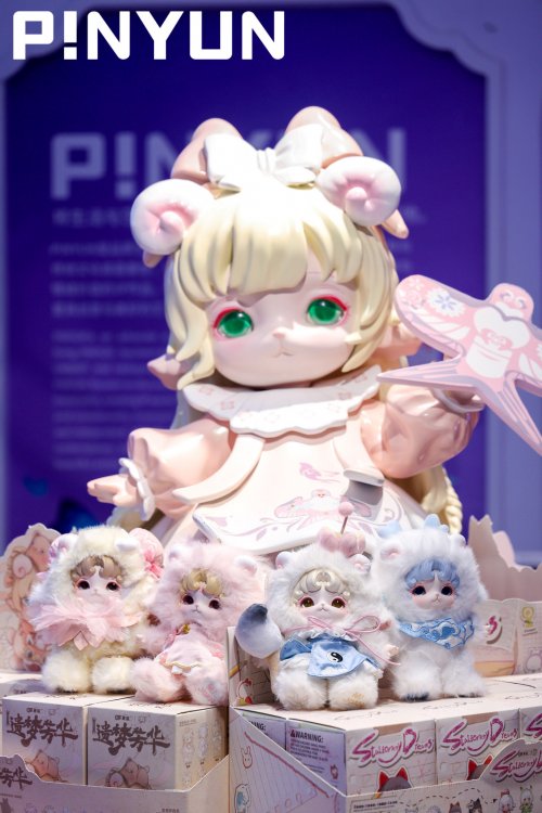 潮玩品牌品韵文创亮相2025SAT潮玩展，中国风盲盒疯抢成排队王