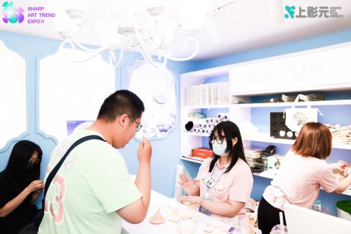 潮玩品牌品韵文创亮相2025SAT潮玩展，中国风盲盒疯抢成排队王