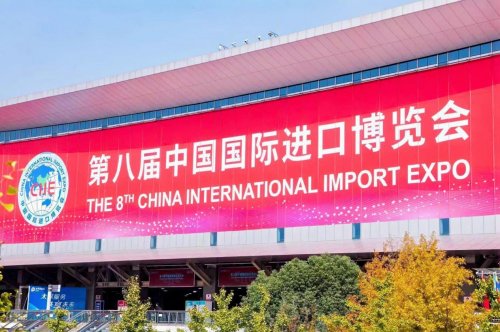 生于中国 面向全球｜郑州日产锋坦 Frontier Pro PHEV 亮相第八届进博会