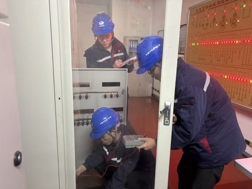 筑牢冬季“安全防线”  ——大连地铁维保