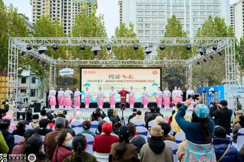 “河洛飞花”2025年河洛大鼓曲艺周暨曲艺戏剧交流展演在洛城中街盛大启幕