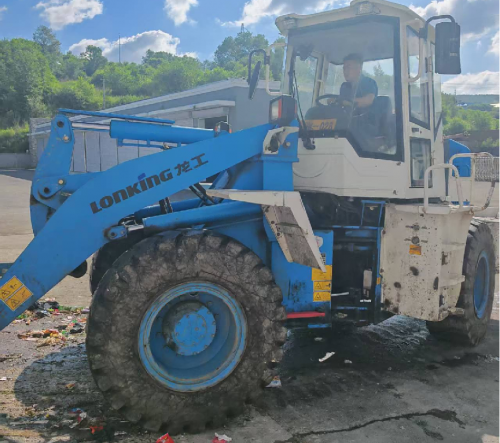 标兵领航显担当 滴道区环卫部门再添殊荣