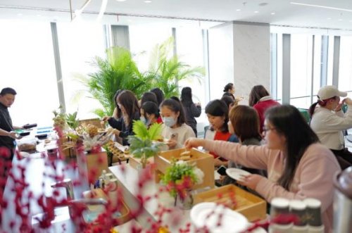 蒙牛连续三年入选福布斯中国最佳雇主,乳业领域持续领跑 蒙牛连续三年入选福布斯中国最佳雇主,乳业领域持续领跑