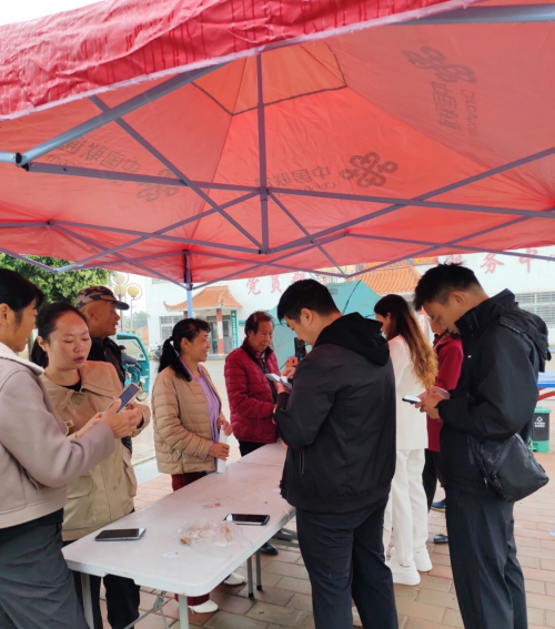 荆门联通钟祥冷水支局：反诈宣传进乡村守护群众“钱袋子”
