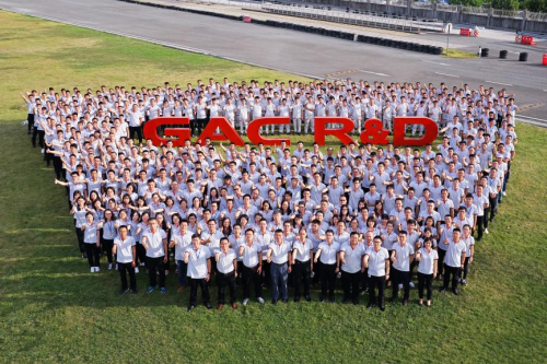 卷不赢，根本卷不赢！传祺向往杀疯了，