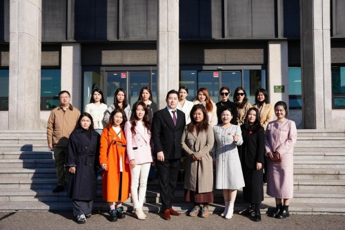 兰希黎赴韩研学:对话国际科研力 赋能美业升级