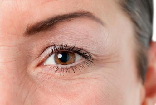 与时光温柔谈判：艳存晓年轻胶原水光，如何让细纹在谈笑间优雅退场？